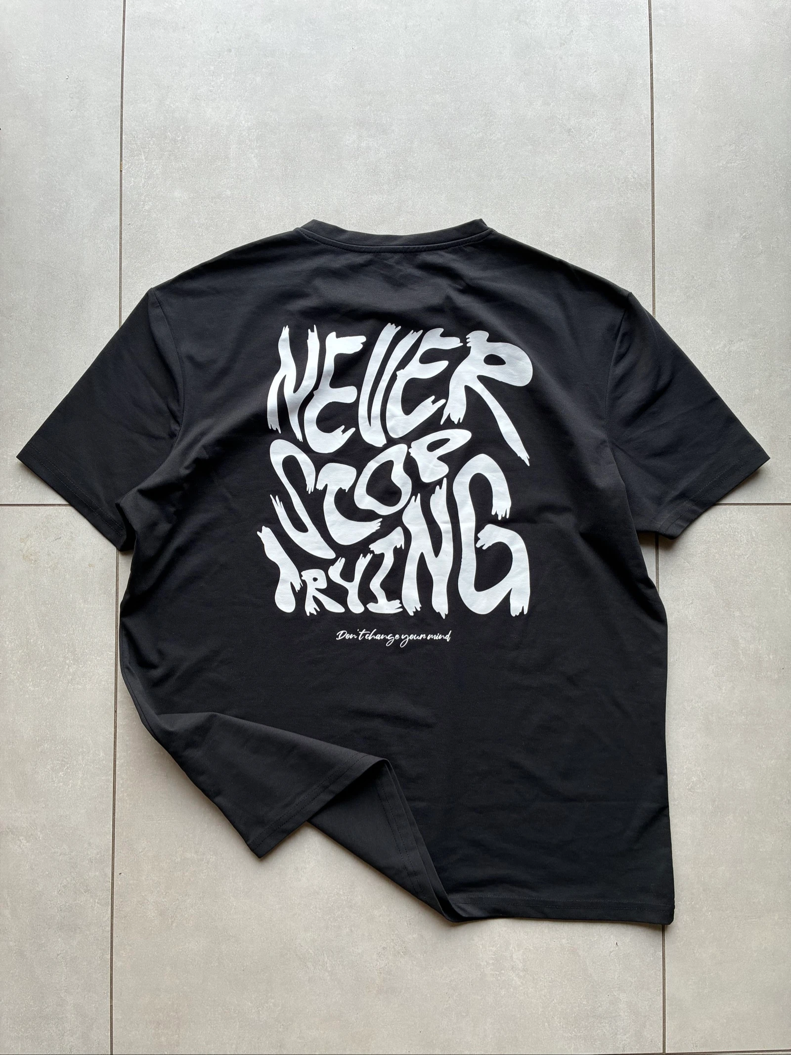 T-Shirt Vintage Noir Never Stop Trying Floqué Dos Y2K Streetwear Oversize XXL Graphic Tee